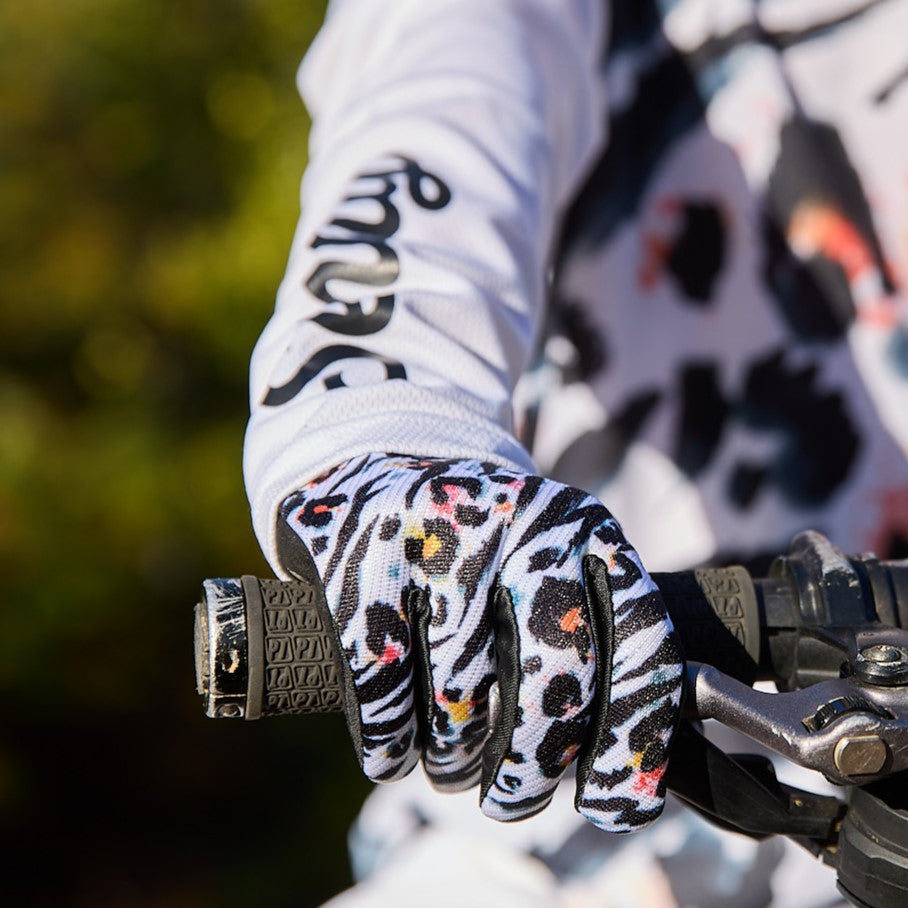 Send It Adults MTB Glove | Snow Leopard